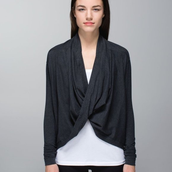 Lululemon Iconic Wrap, size 6 - Picture 6 of 8